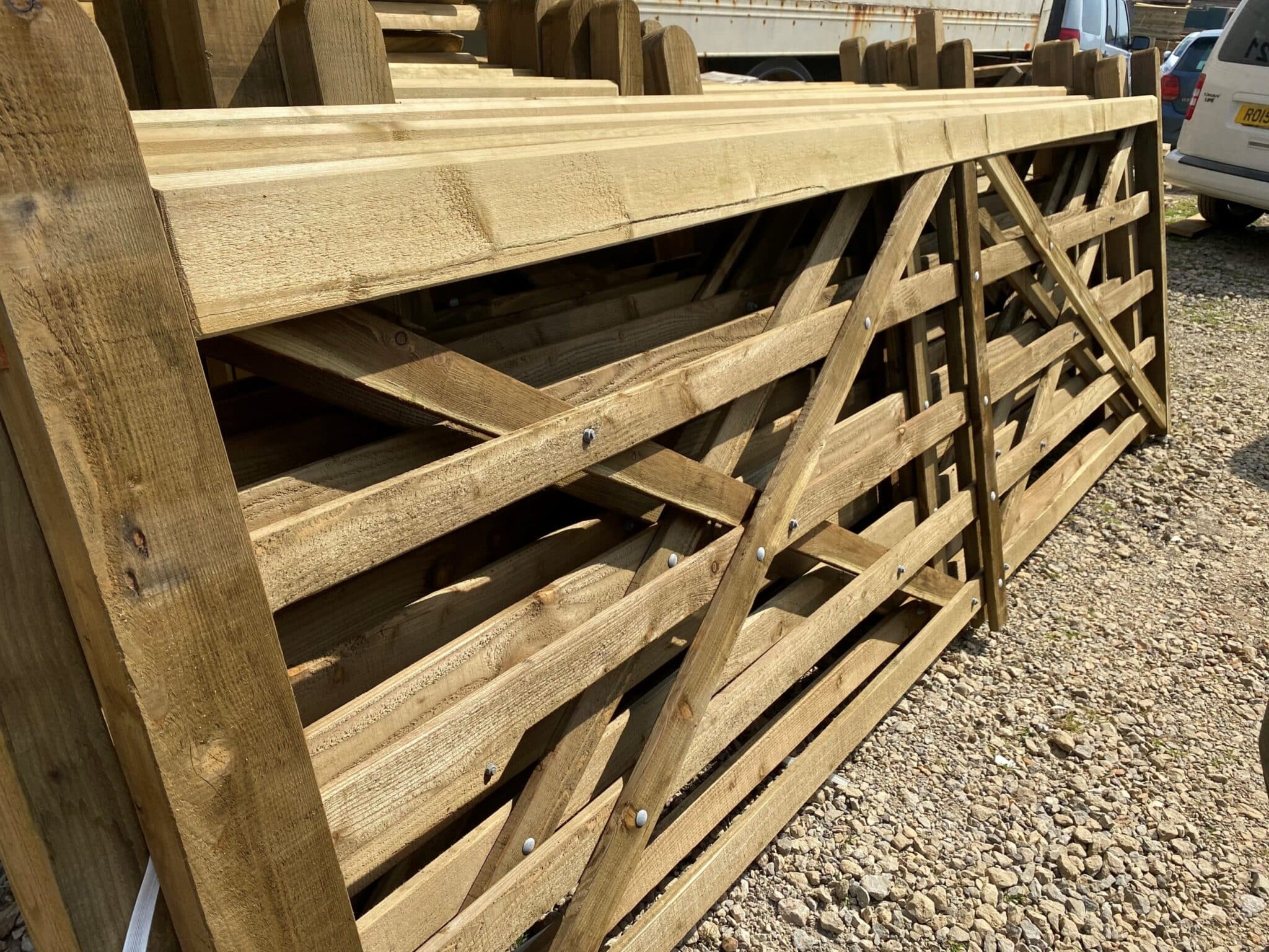 10ft Elite Wooden 5 Bar Gate - Image 2